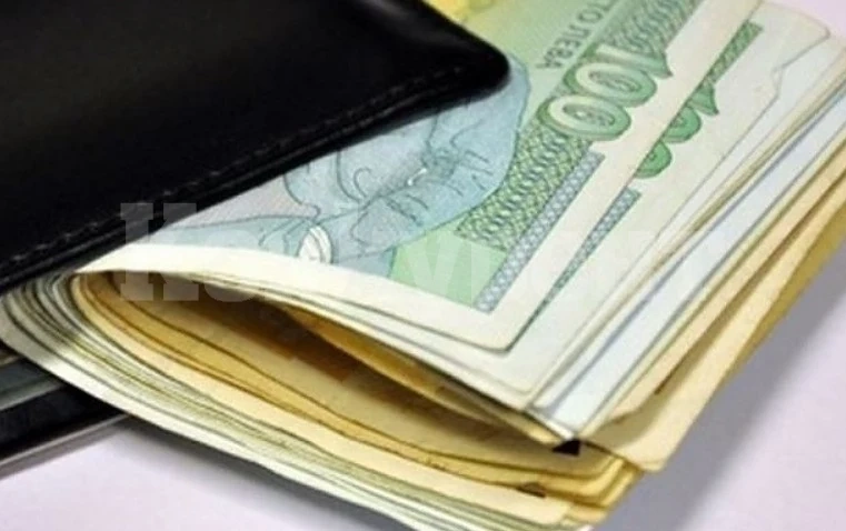 Социалният министър предлага минималната заплата да е 50% от средната