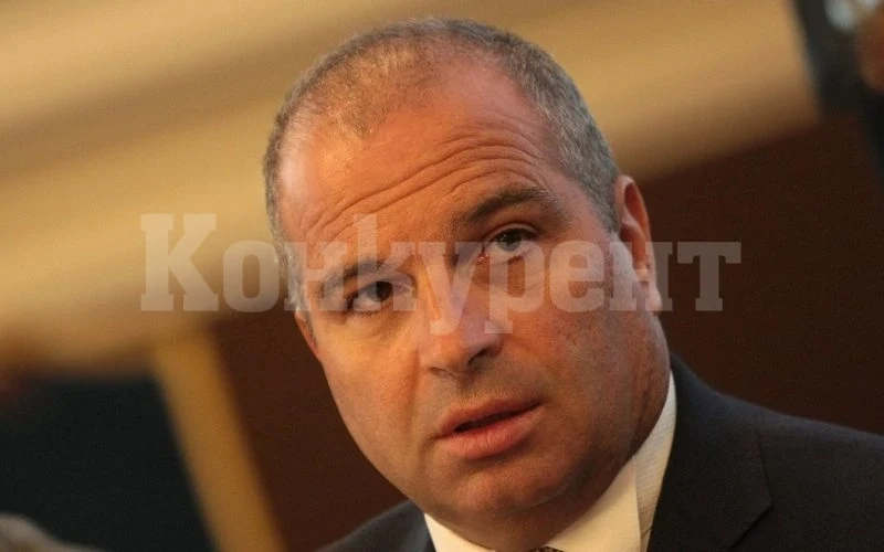 Министър Гроздан Караджов е депозирал оставката си