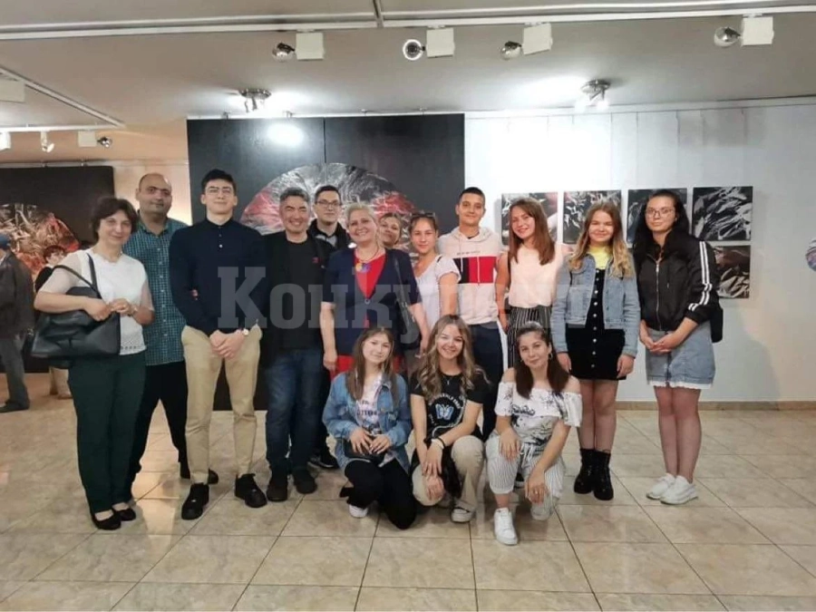 Художникът Феникс Върбанов представи „Генезис“ в Оряхово