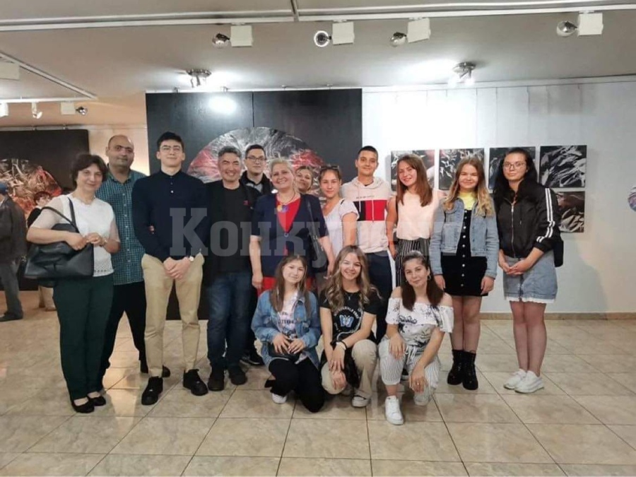 Художникът Феникс Върбанов представи „Генезис“ в Оряхово