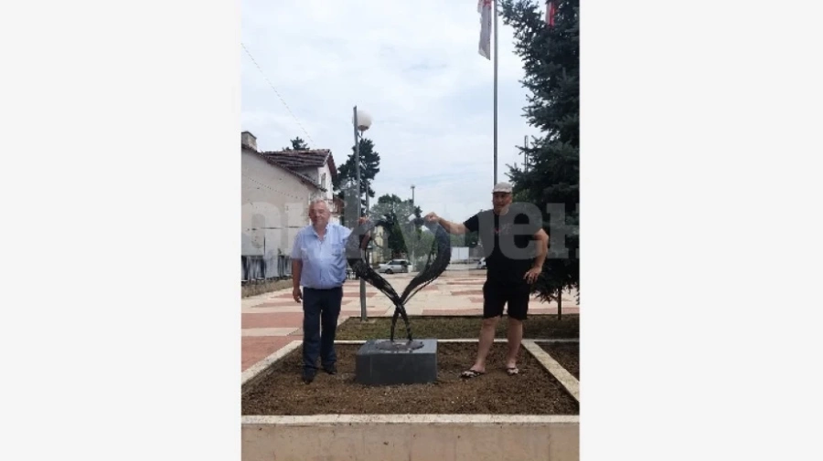 Нова метална пластика краси Бойчиновци