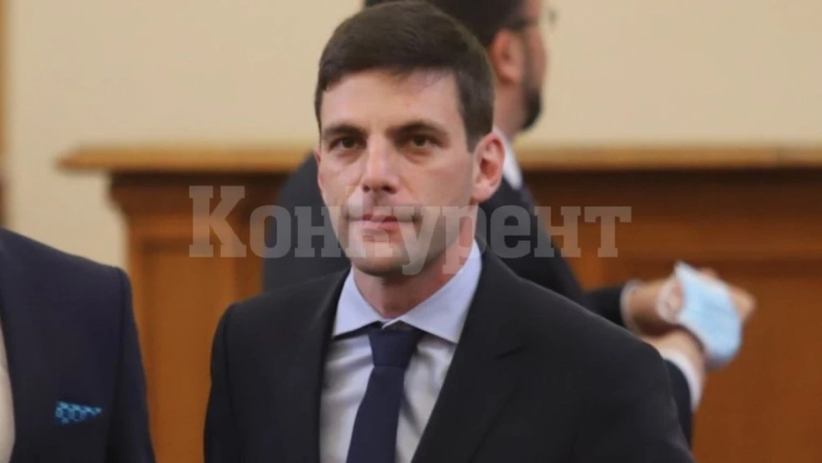 Минчев се разделя с председателския пост в парламента