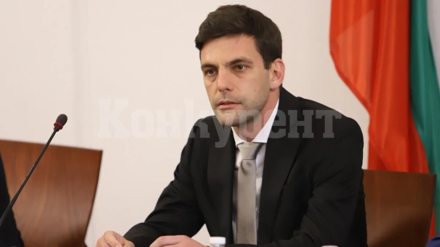 Депутатите отстраниха Минчев като председател на парламента
