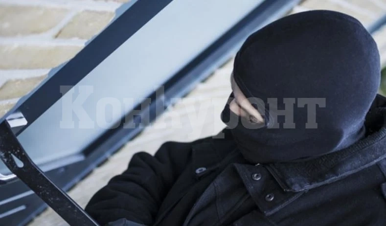Осъдиха двама за кражба на картина от Синдиката на българските учители