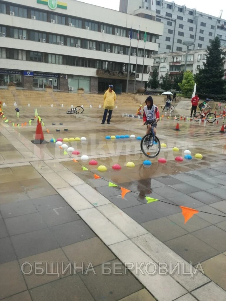 Призови места за велосипедисти от Берковица в Ямбол