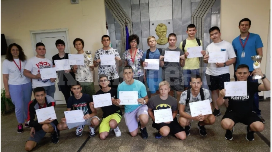Две първи места за видински ученици в Национално състезание по роботика