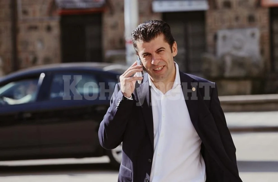 Официално: Кирил Петков внесе оставката на кабинета