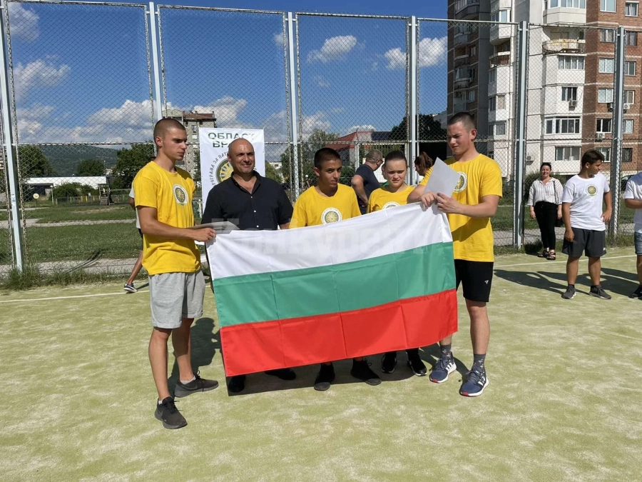 Ботевци доминираха в патриотичните игри СНИМКИ