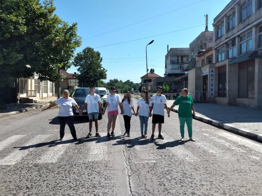 Инициатива под мотото „Пазете децата на пътя“ в Борован СНИМКИ