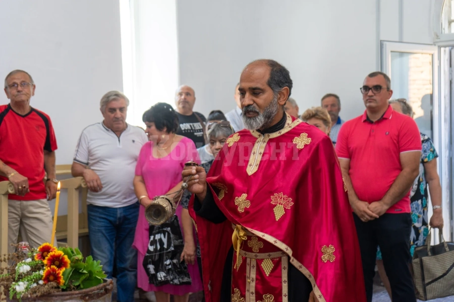 С водосвет и курбан за здраве на Петровден в Ребърково почетоха храмовия празник на местната църква