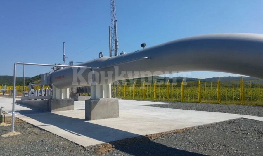 Целият азерски газ потича към България