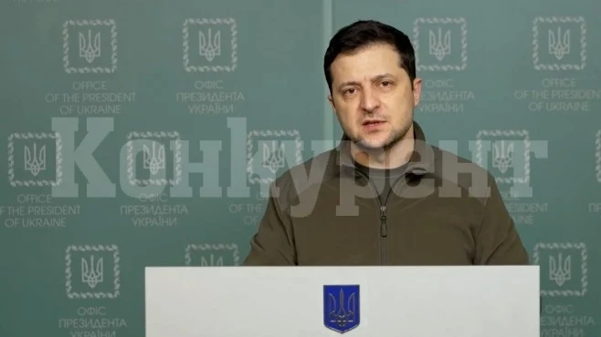 Украйна обвини Русия, че обстрелва с фосфорни бомби Змийския остров