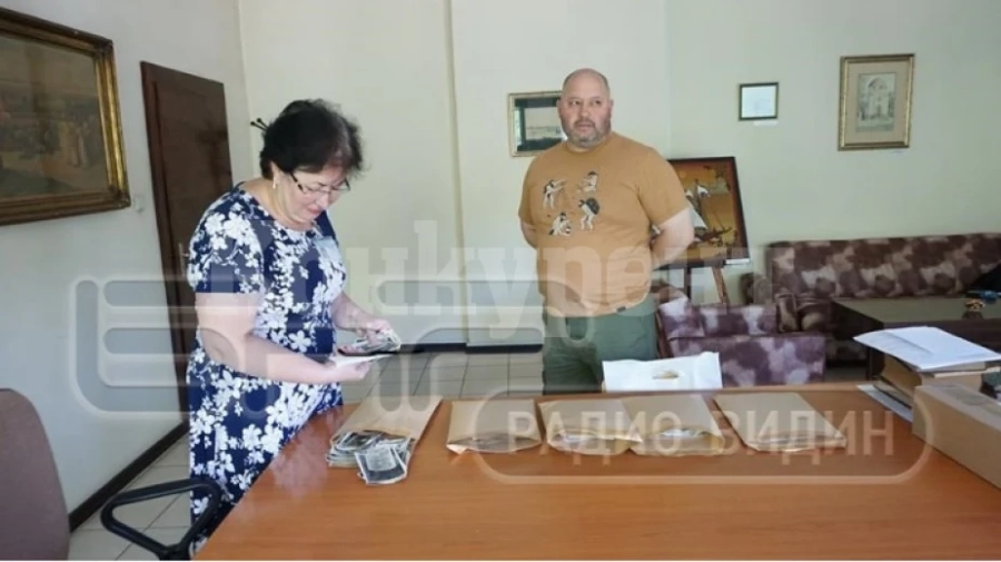 Държавен архив Видин получи дарение