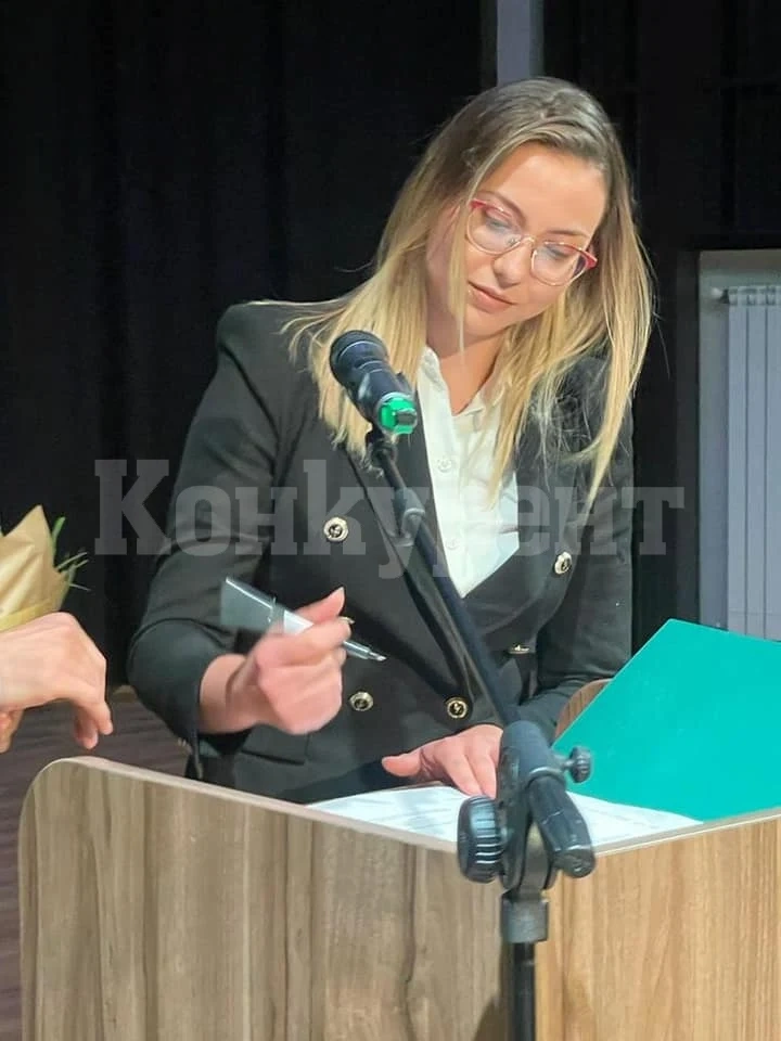 Вероника Ценова встъпи в длъжност кмет на Лиляче СНИМКИ