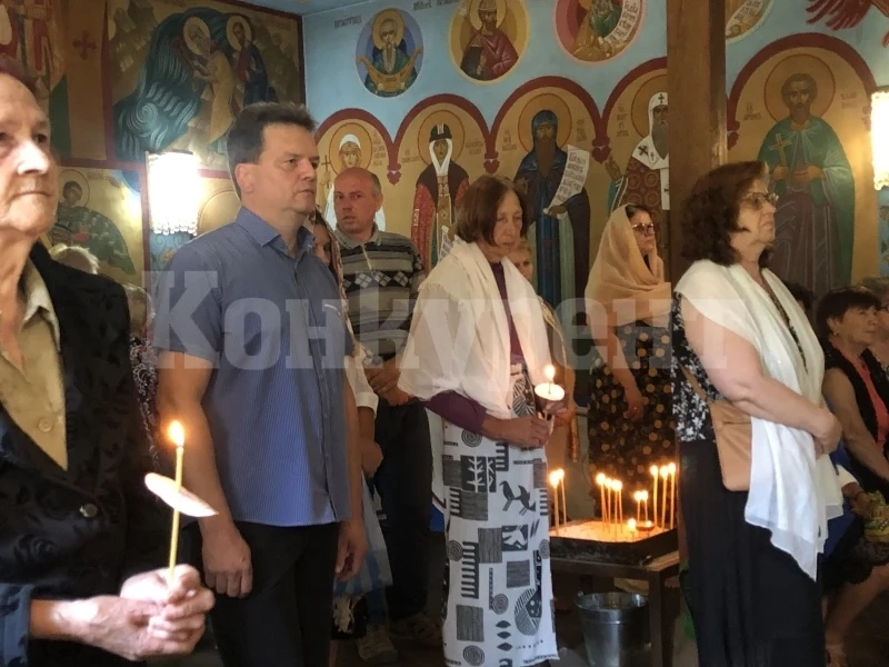Стефан Красимиров почете храмовия празник на Струпешкия манастир