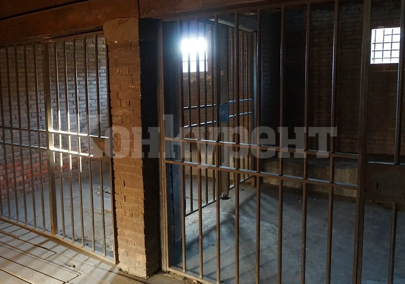 Постоянен арест за Габриела, която пияна открадна кола и се заби в патрулка