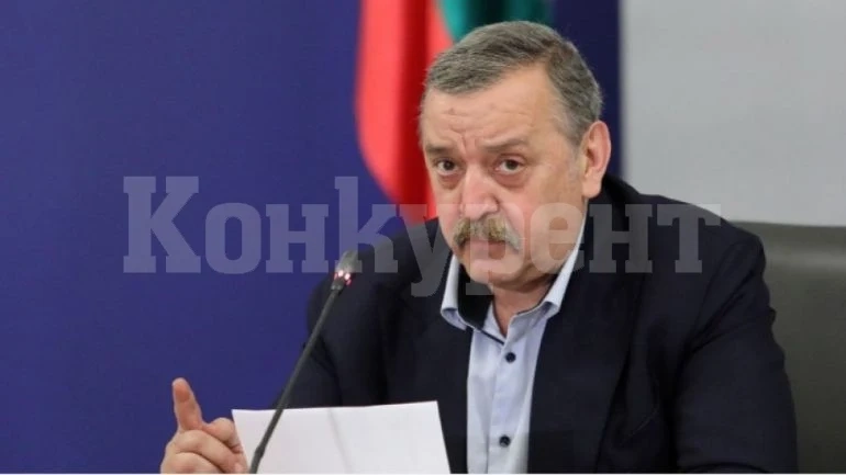 Проф. Кантарджиев обяви каква нова зараза иде към България: Чака ни двоен бум на...