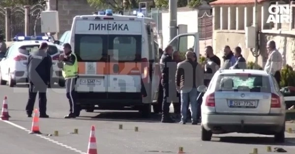 Шофьор помете с „Мерцедес“-а си 3-годишно, роднините на детето го помляха от бой