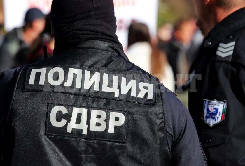 В Белослатинско почерня от полиция