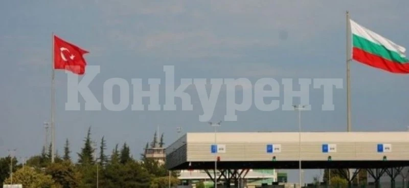 Турция вече пуска българските туристи само с лична карта