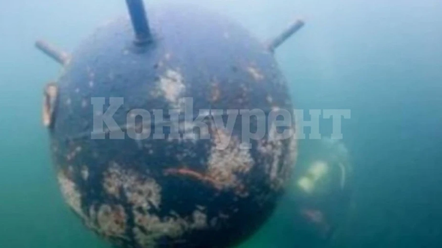 Румънски военни водолази унижощиха морска мина