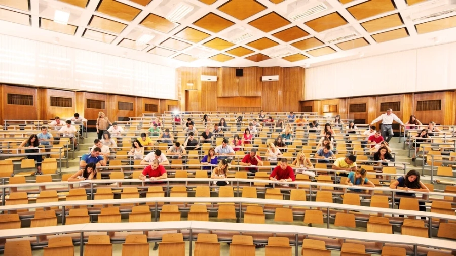 1500 лв. става минималната заплата за университетските преподаватели
