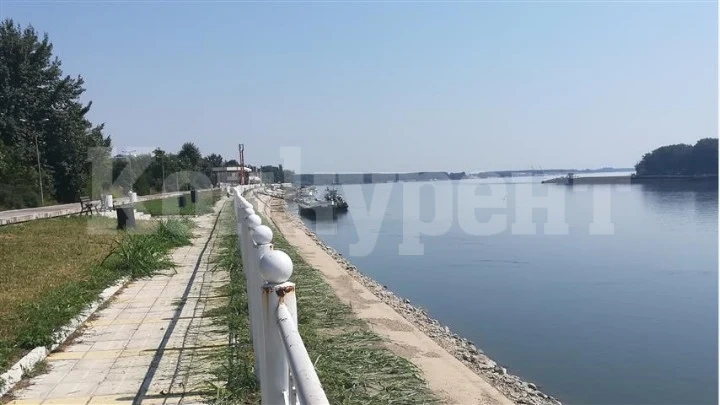 Корабоплаването по Дунав остава затруднено