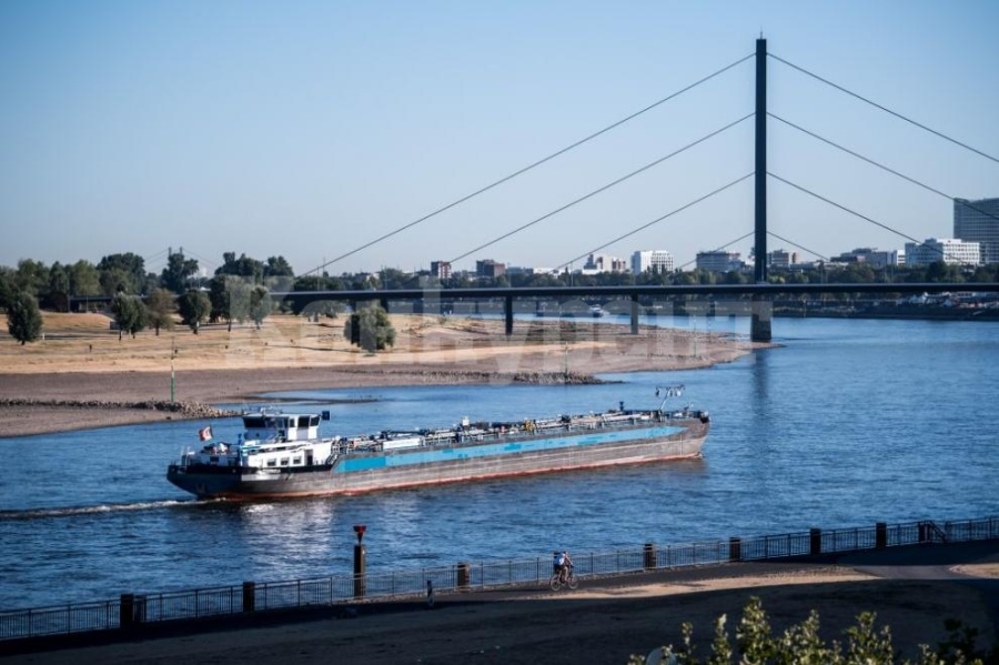 Нивото на река Рейн може да падне под критичния минимум в следващите дни