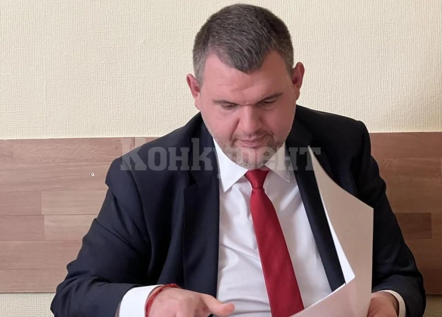 Пеевски внесе иск в американския съд, настоява да го извадят от \