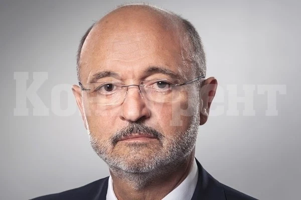Скъсяват карантината и за неваксинирани