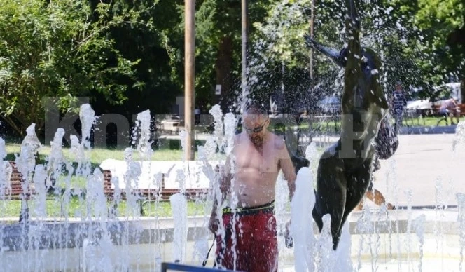 Синоптиците с плашеща прогноза, в половин България ще е страшно