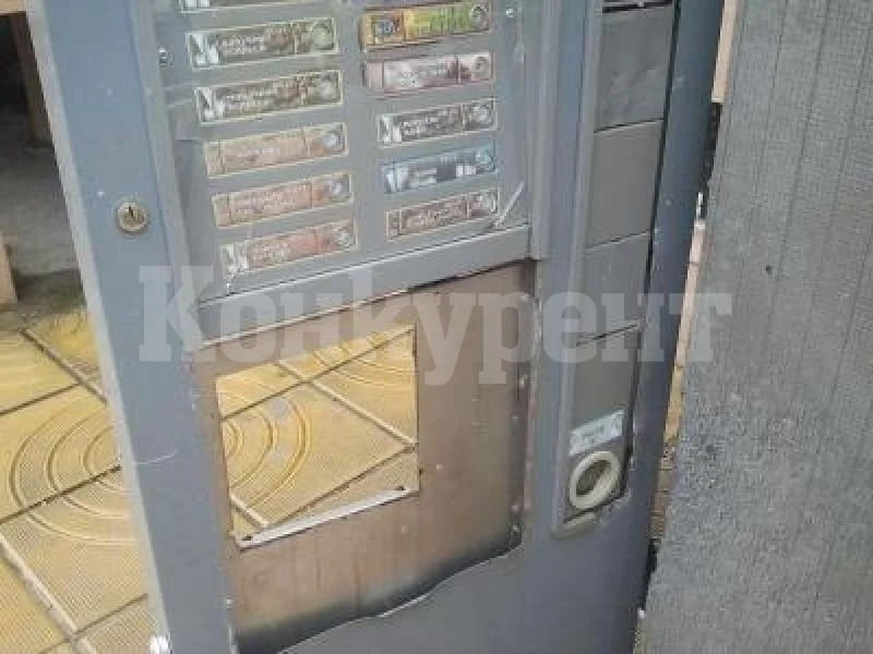 Издирват апаши, потрошили кафе машина