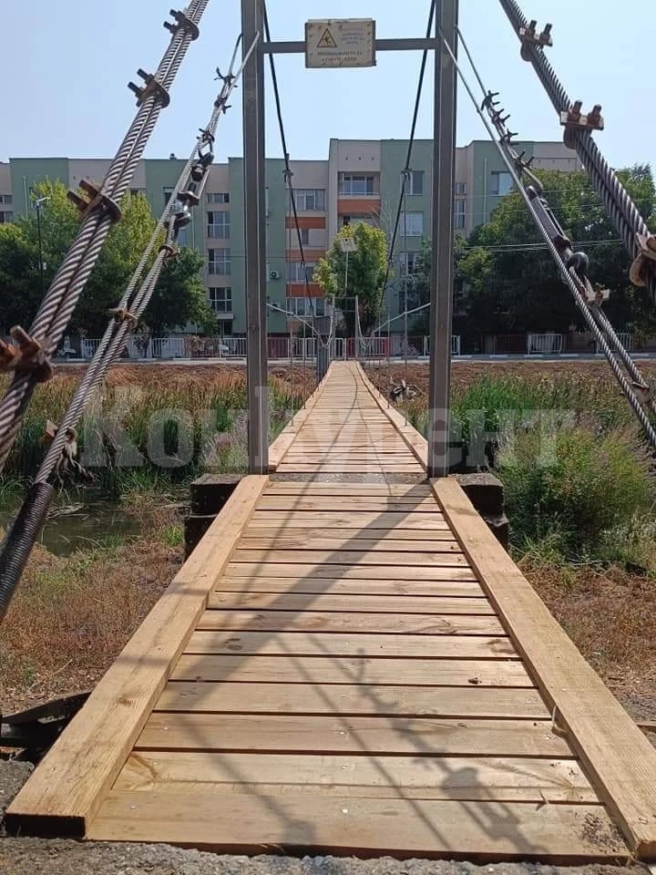 Реконструираха въжения мост в Мизия