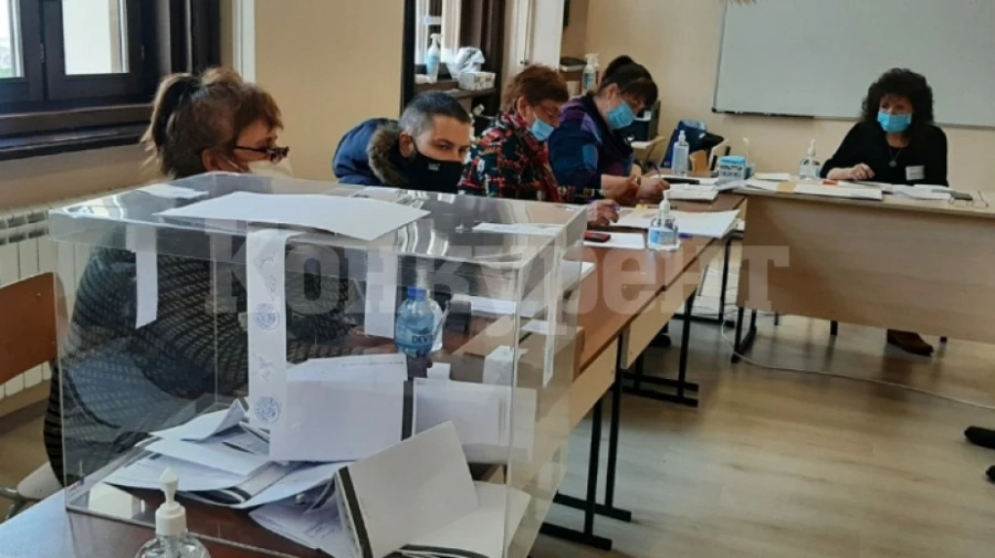 Над 1845 души ще са ангажирани в секционните комисии във Видинско