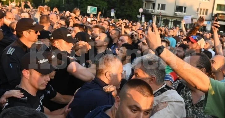 Бунтовете заради студената зима в България започнаха, ето какво се случва