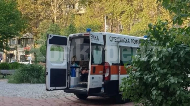 Хирург хвърля компютри от 11 етаж на болница, барикадира се и плаши с убийства