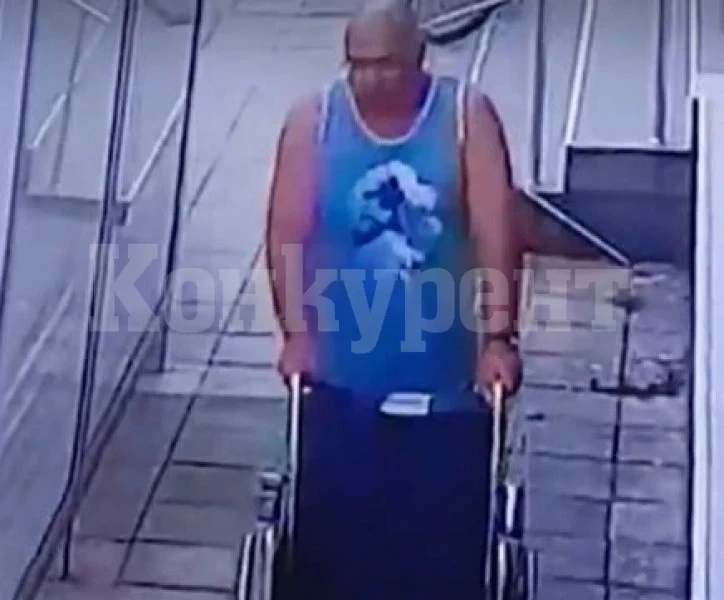 Грозно! Мъж открадна количка от поликлиника, престори се на инвалид