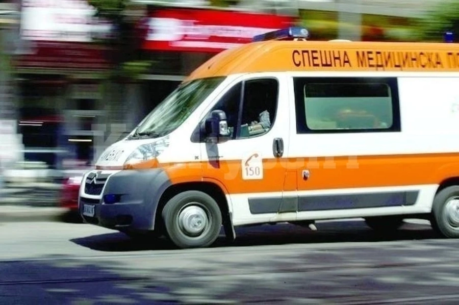 Две коли се блъснаха във Видинско, има пострадала пътничка