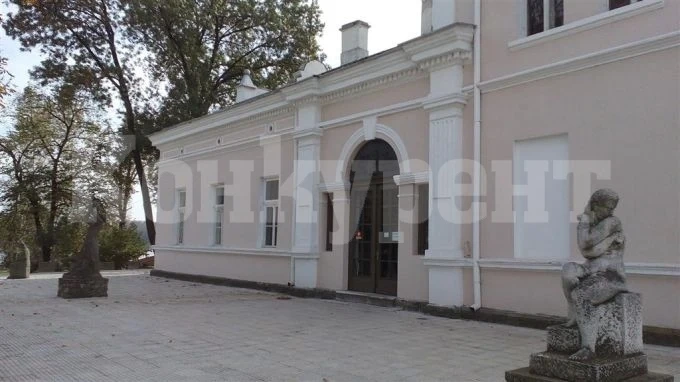 Изложба представя български, сръбски и черногорски художници във Видин