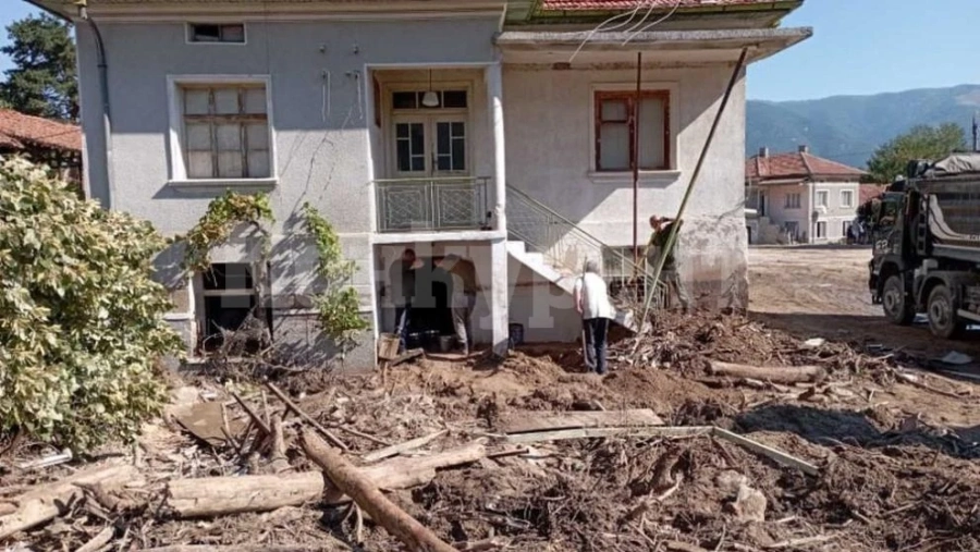 Близо 100 къщи в Карловско може да бъдат съборени