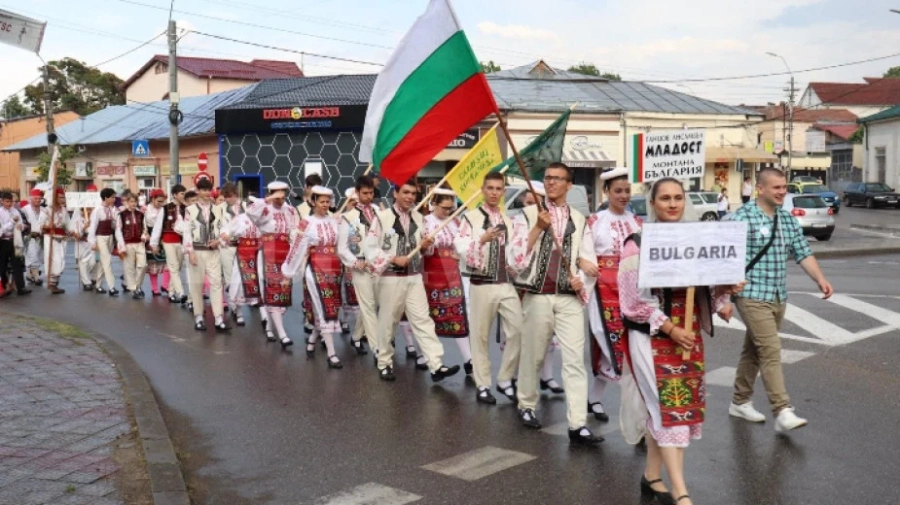 Танцов ансамбъл \