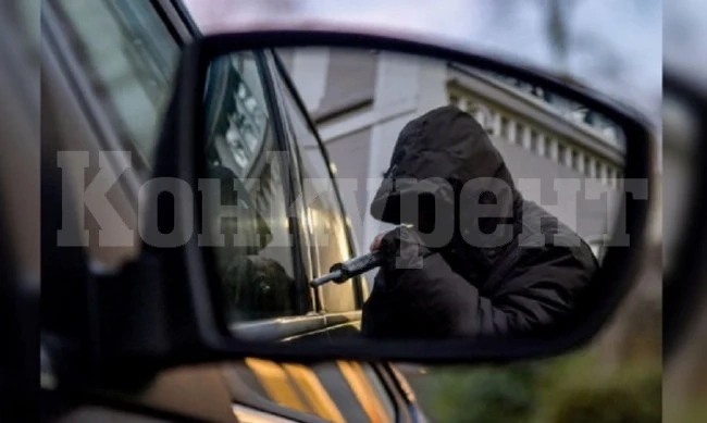 Тарашиха колата на мъж от Дупница във Враца, отмъкнали чанта с пари, документи, карти и телефон