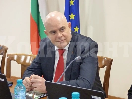 Иван Гешев след удара с 200 км/ч : затова прокуратурата иска отнемане на коли от пияни и дрогирани