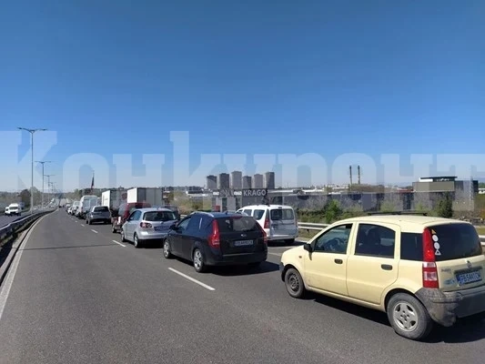 Водач лети със 108 км/час, но санкцията падна, камерата била в извънработно време