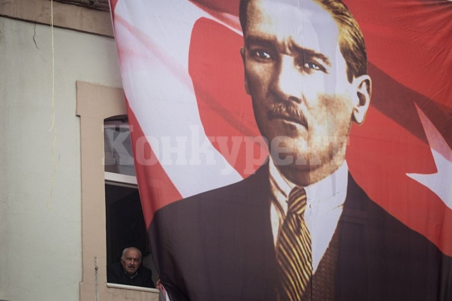 Каква фамилия, ако не Ататюрк, е можело да си избере основателят на Република Турция