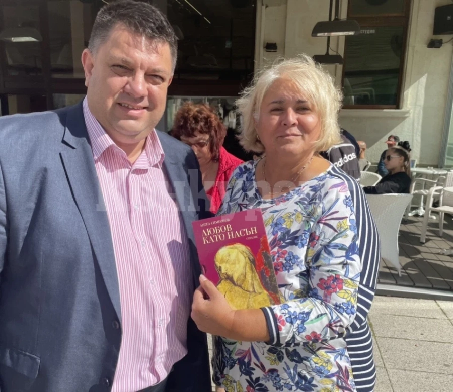 Минута духовност: В навечерието на деня на поезията, листата на БСП за България Враца с мащабна дарителска акция