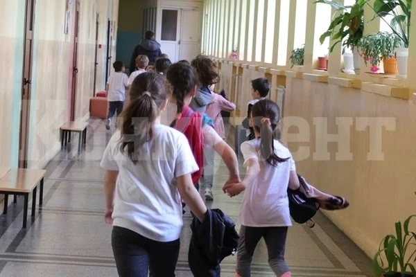 Френската католическа църква плати обезщетения на 23 жертви на педофилия