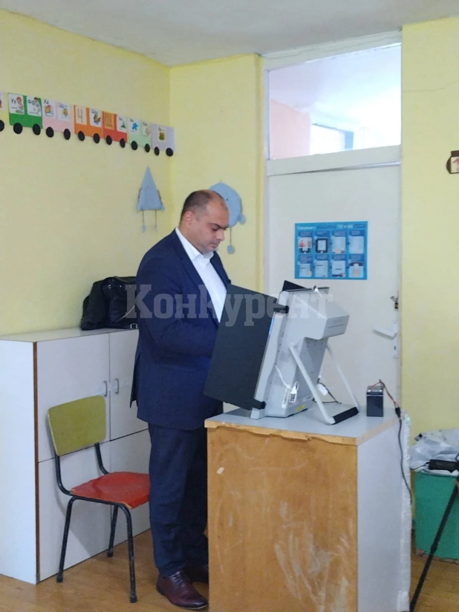 Филип Попов: Гласувах за стабилна и сигурна държава