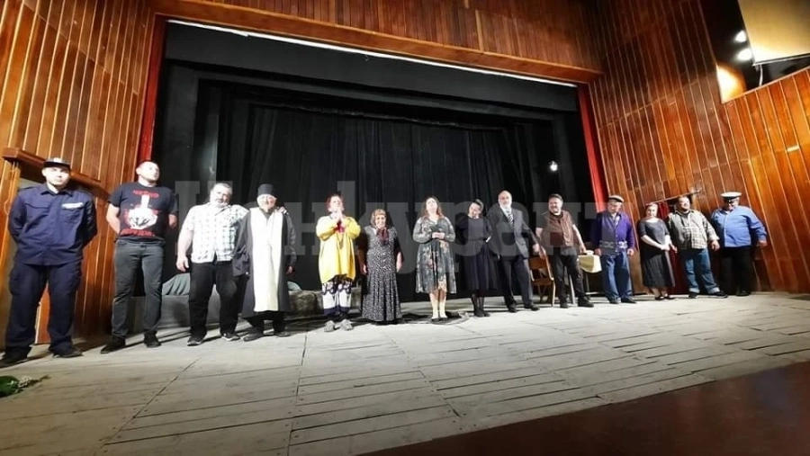 Пиесата „Варено жито“ гостува тази вечер в Бързия
