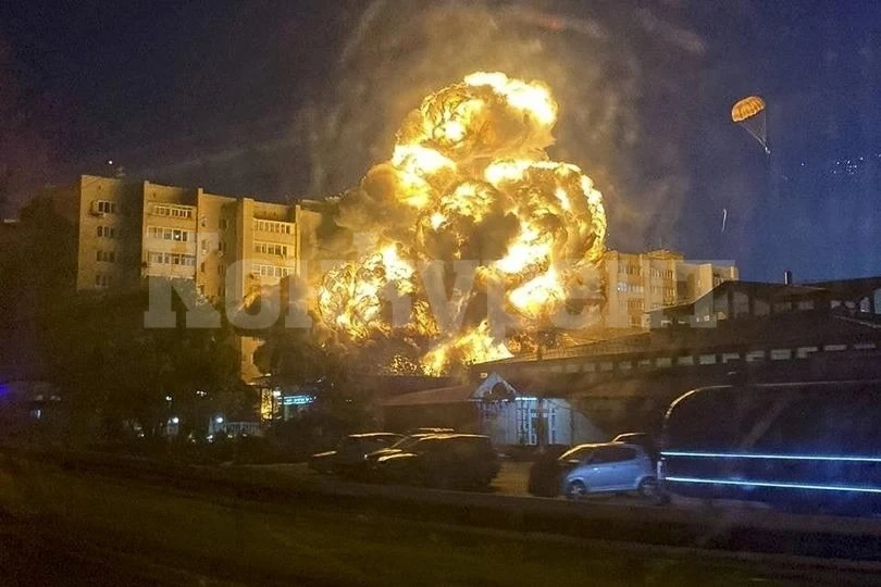 Военен самолет се разби в блок в Русия: Още жертви, сред тях и деца